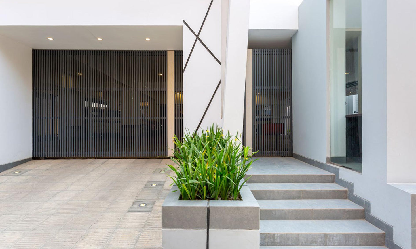Well Presented, Beautiful Apartment Of 1546 SQ FT Located In Sector 7, Uttara, Dhaka, Is Available For Sale.