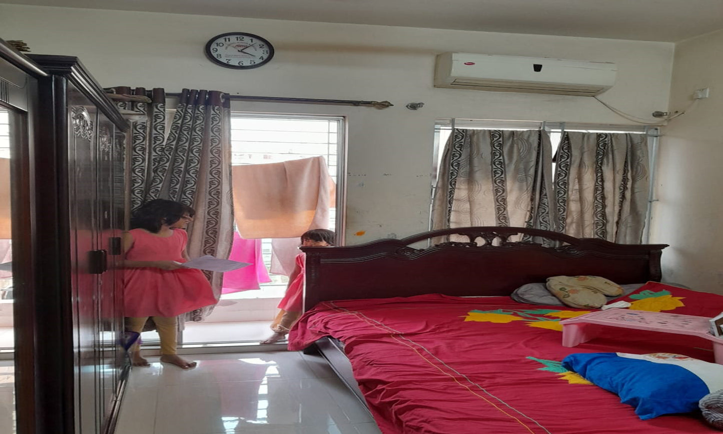 1138 sqft apartment 1st floor 3bed, 2 bath, 3 balcony