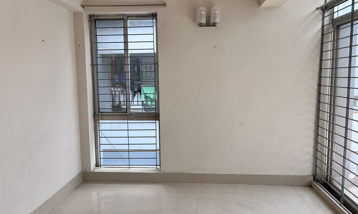 A 1400 Sq Ft Flat Is Up For Rent In A Well Secured Location Of Sector 13, Uttara