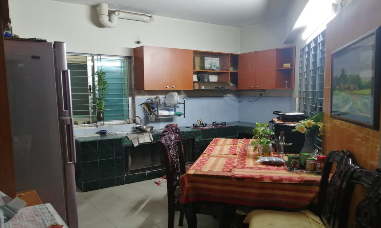 A Nicely Constructed Apartment Of 2019 Sq Ft In Bashundhara For Sale