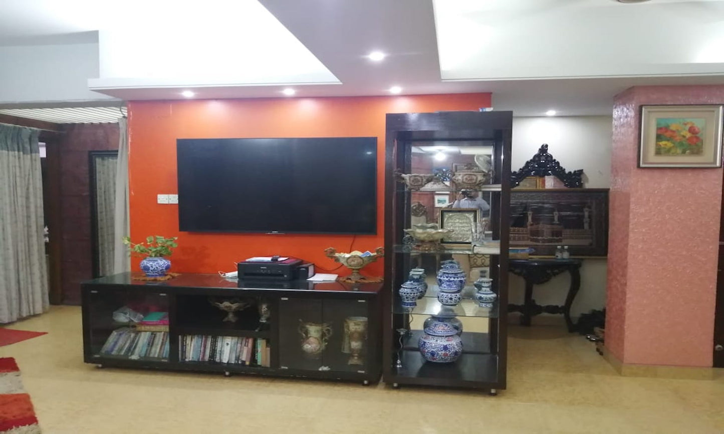 A Nicely Constructed Apartment Of 2019 Sq Ft In Bashundhara For Sale